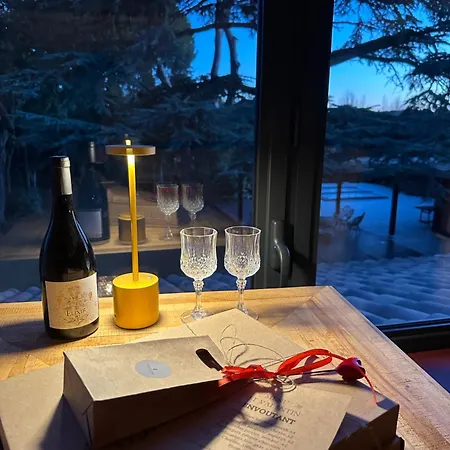 Mas Hinaiti - Romantique Avec Et Ecran Geant De Cinema Πανσιόν Μονπελιέ