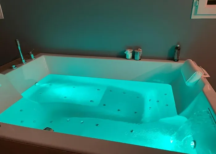 بيت ضيافة Mas Hinaiti - Romantique Avec Et Ecran Geant De Cinema 4*