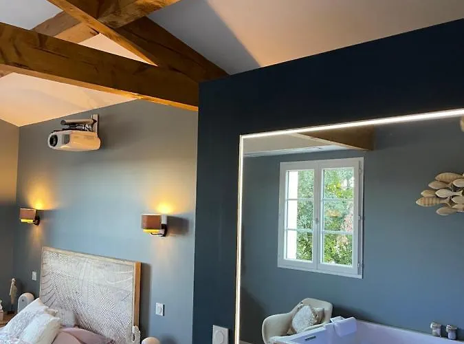 Mas Hinaiti - Romantique Avec Et Ecran Geant De Cinema بيت ضيافة