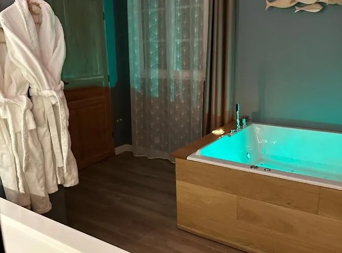 Mas Hinaiti - Romantique Avec Et Ecran Geant De Cinema بيت ضيافة مونبيلييه