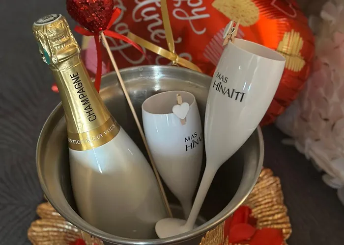 Mas Hinaiti - Romantique Avec Et Ecran Geant De Cinema بيت ضيافة